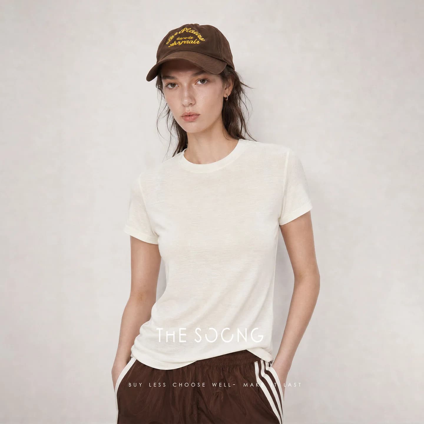 THESOONG Soft-Skin Double-Stitch Fine Wool Breathable Slim S/S Tee alternate view
