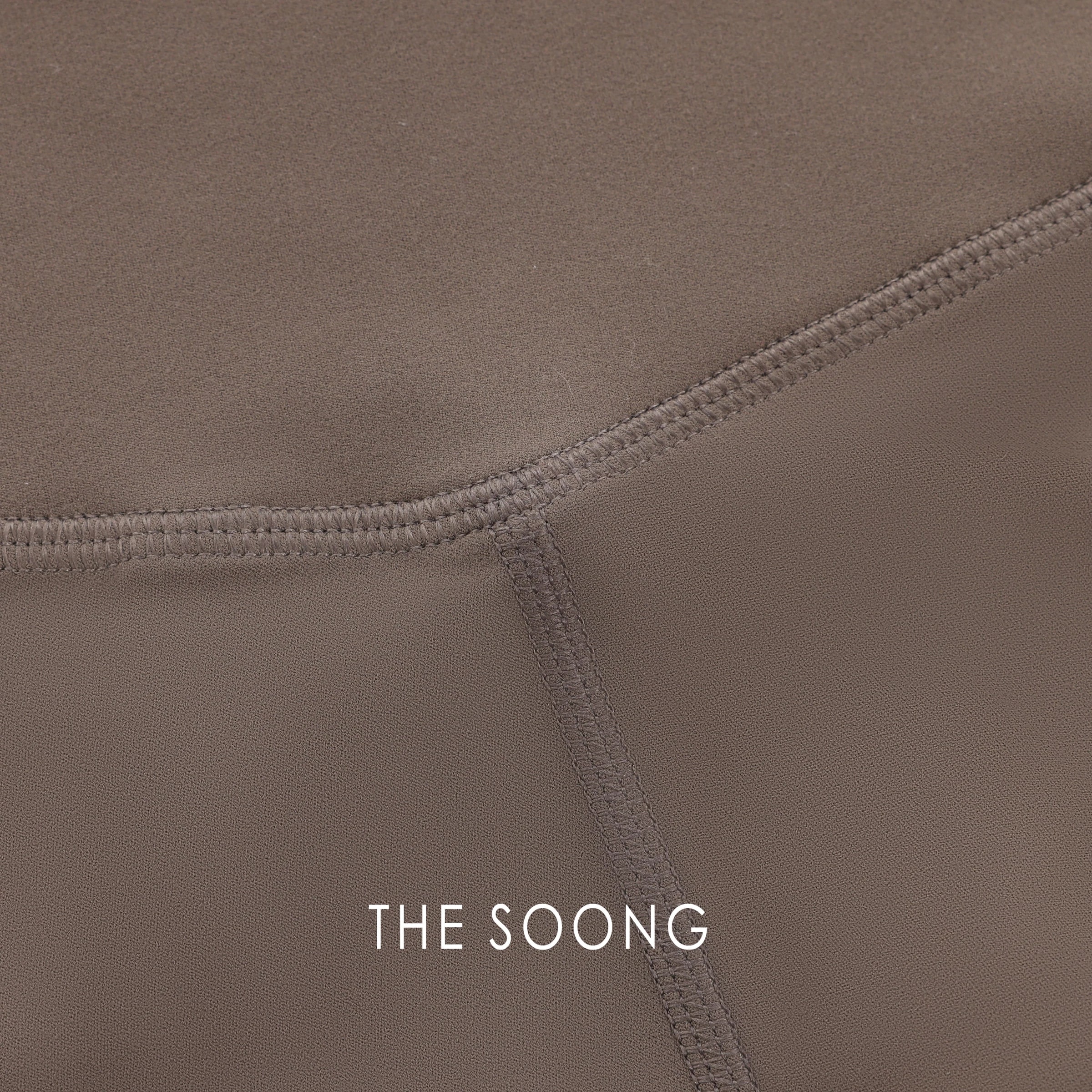 THESOONG Cropped Seamless Three-Needle Yoga Pants - 3763-5424 view 12