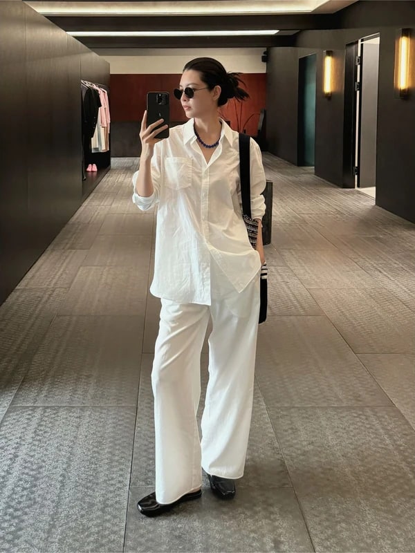 THESOONG Minimalist White Mulberry Silk Long-Sleeve Shirt view 5