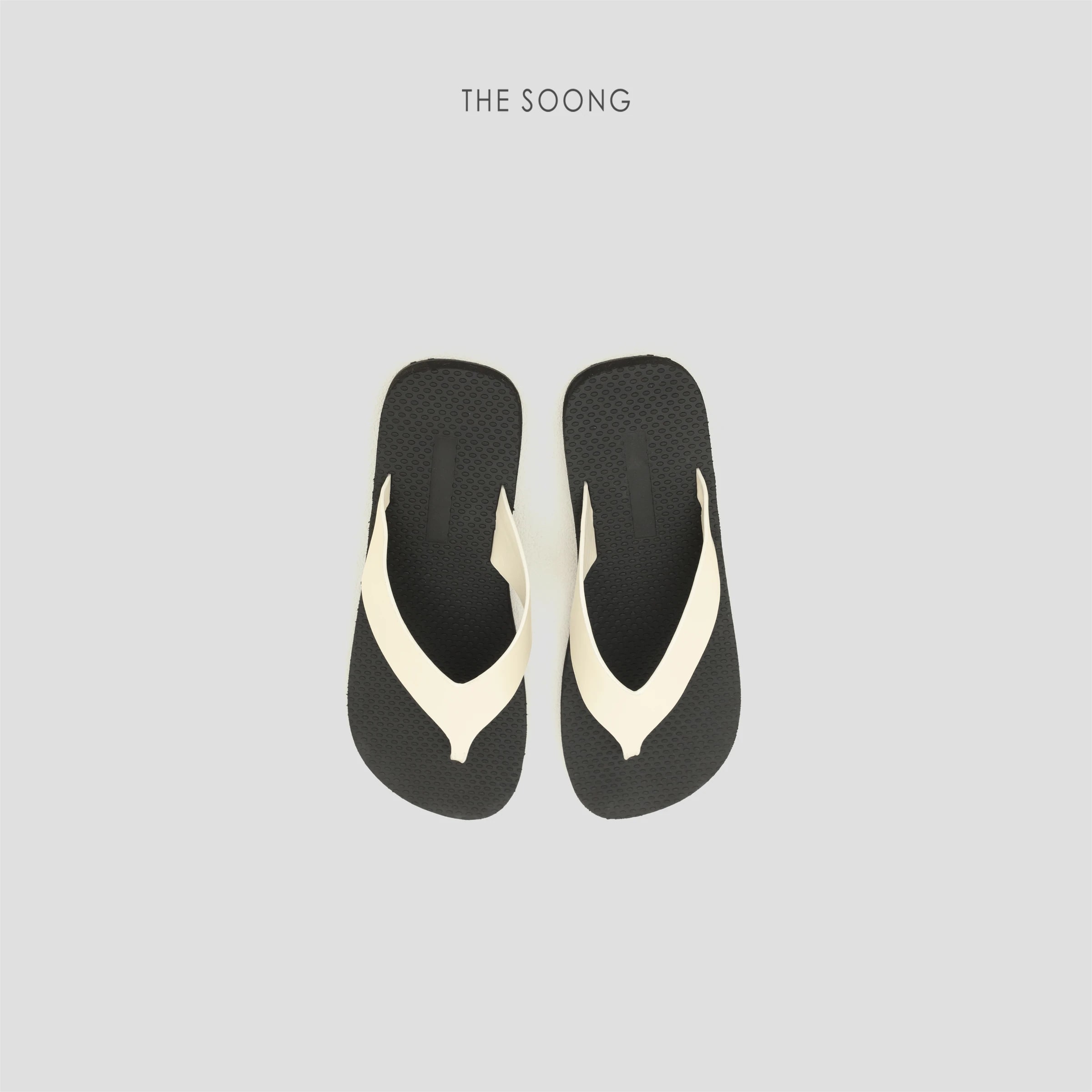 THESOONG 本革トングサンダル ハンドポリッシュ シボレザー alternate view
